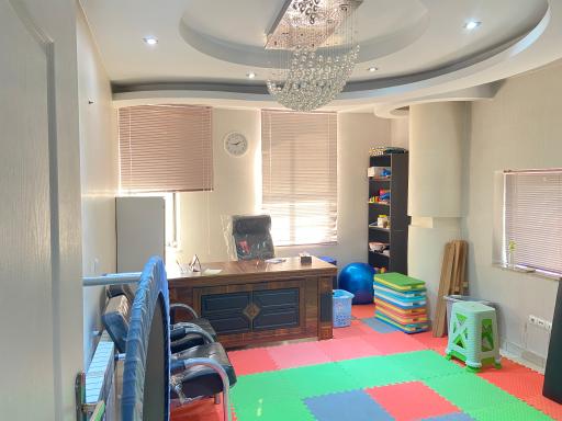 عکس کلینیک کاردرمانی و گفتاردرمانی رستا 