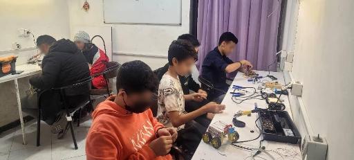 عکس آموزشگاه خانه فناوری شجاعی