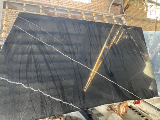 عکس سنگبری نعیم