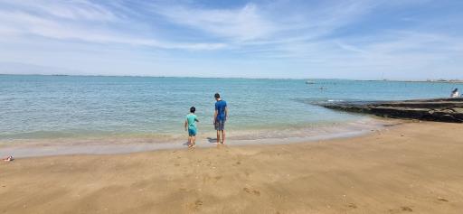 عکس هتل خلیج فارس قشم