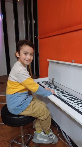 عکس شهر مشاغل کاربازیا