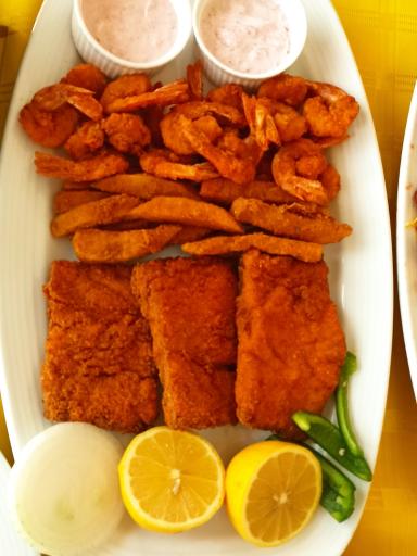 عکس هتل خلیج فارس قشم