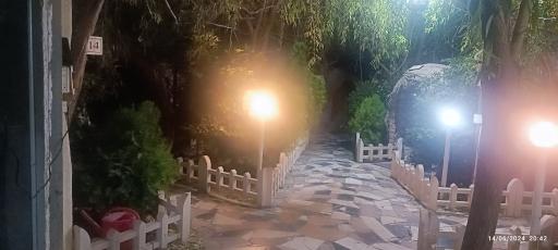 عکس باغ رستوران یلدا