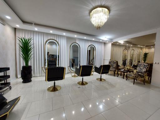 عکس سالن زیبایی لی لی رز