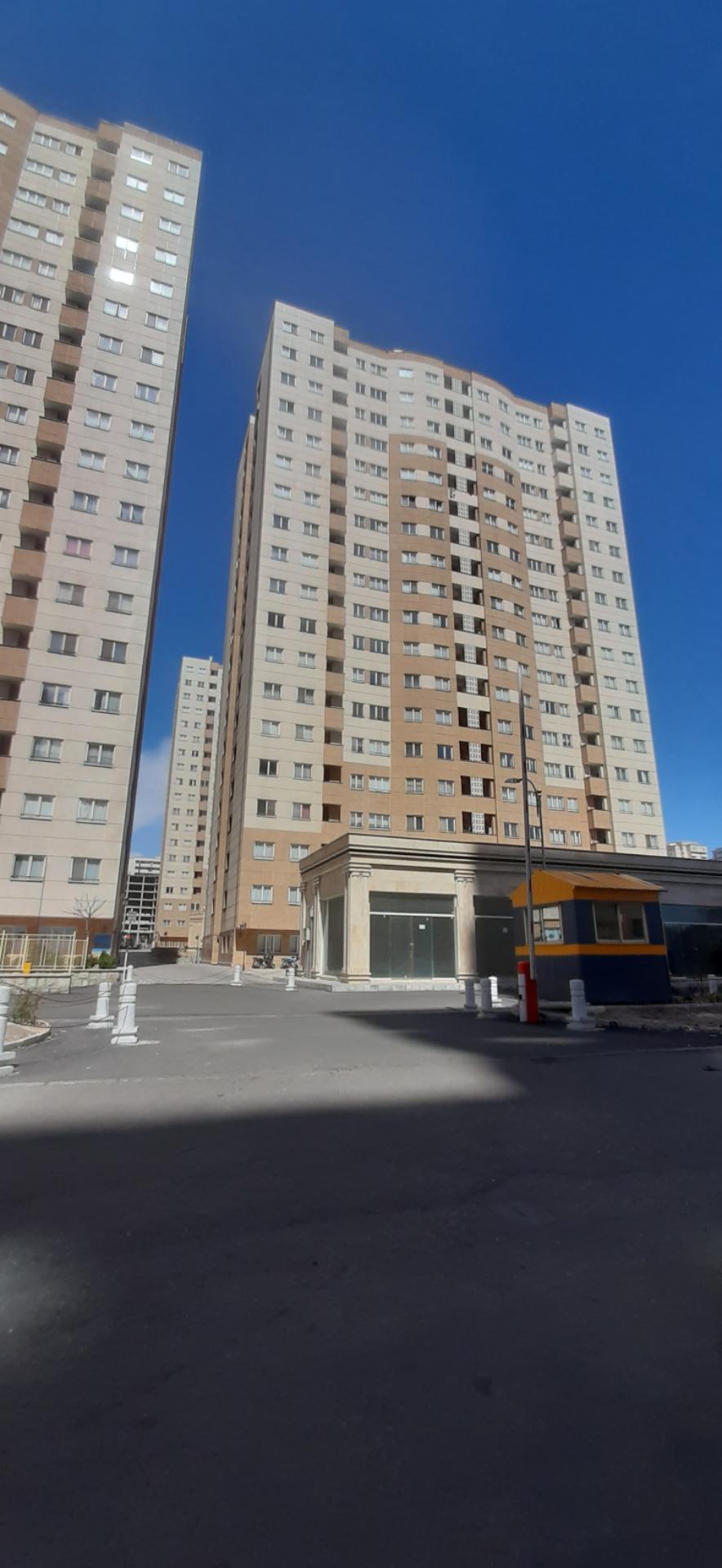 عکس برج دیپلمات A1