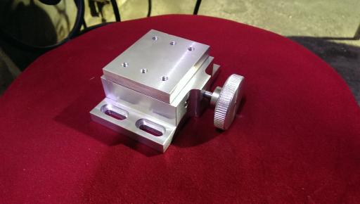 عکس کارگاه ماشینکاری cnc میکرون (فرجی)