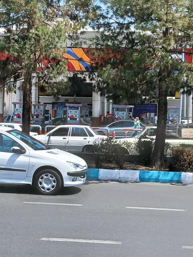 عکس پمپ بنزین 121 شهرآرا
