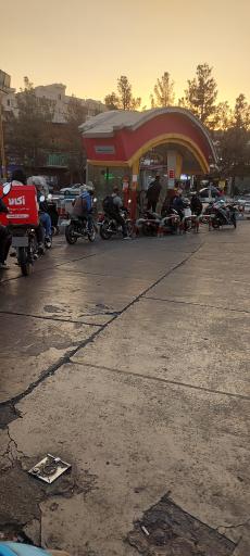 عکس پمپ بنزین 121 شهرآرا