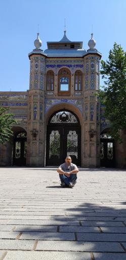 عکس سردر باغ ملی