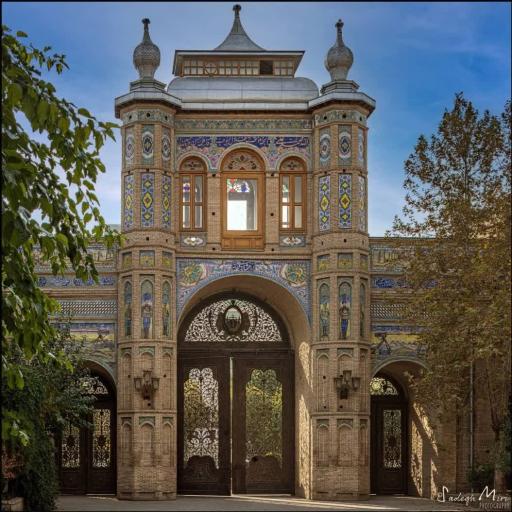 عکس سردر باغ ملی