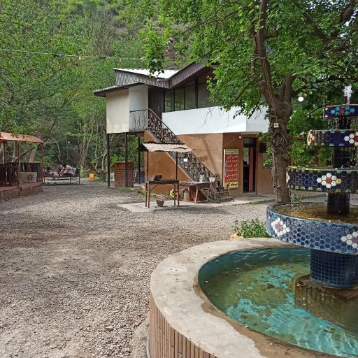 عکس باغ خانوادگی طوبی