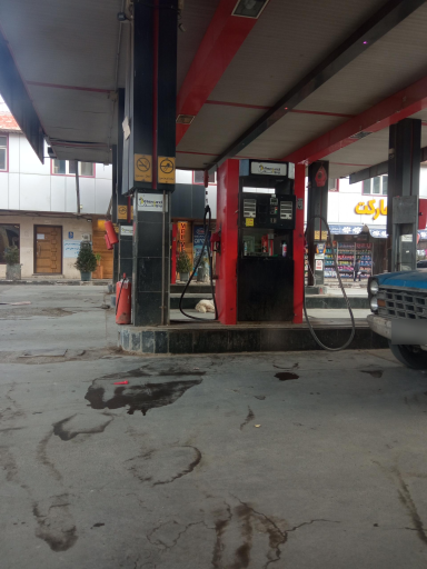 عکس جایگاه اختصاصی نساء (بنزین و گازوئیل)