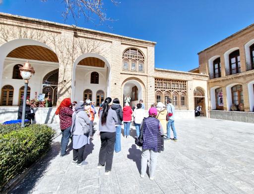 عکس عمارت آصف وزیری