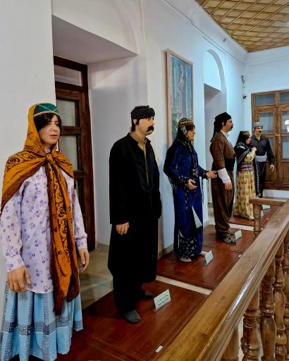 عکس عمارت آصف وزیری