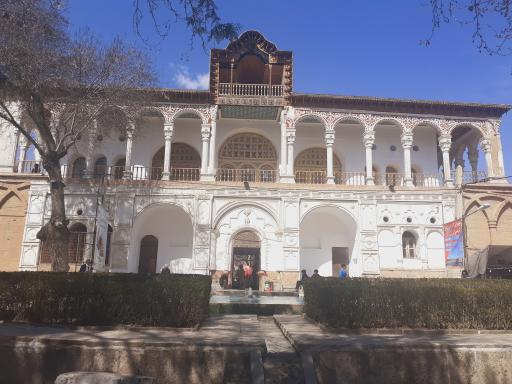 عکس عمارت آصف وزیری