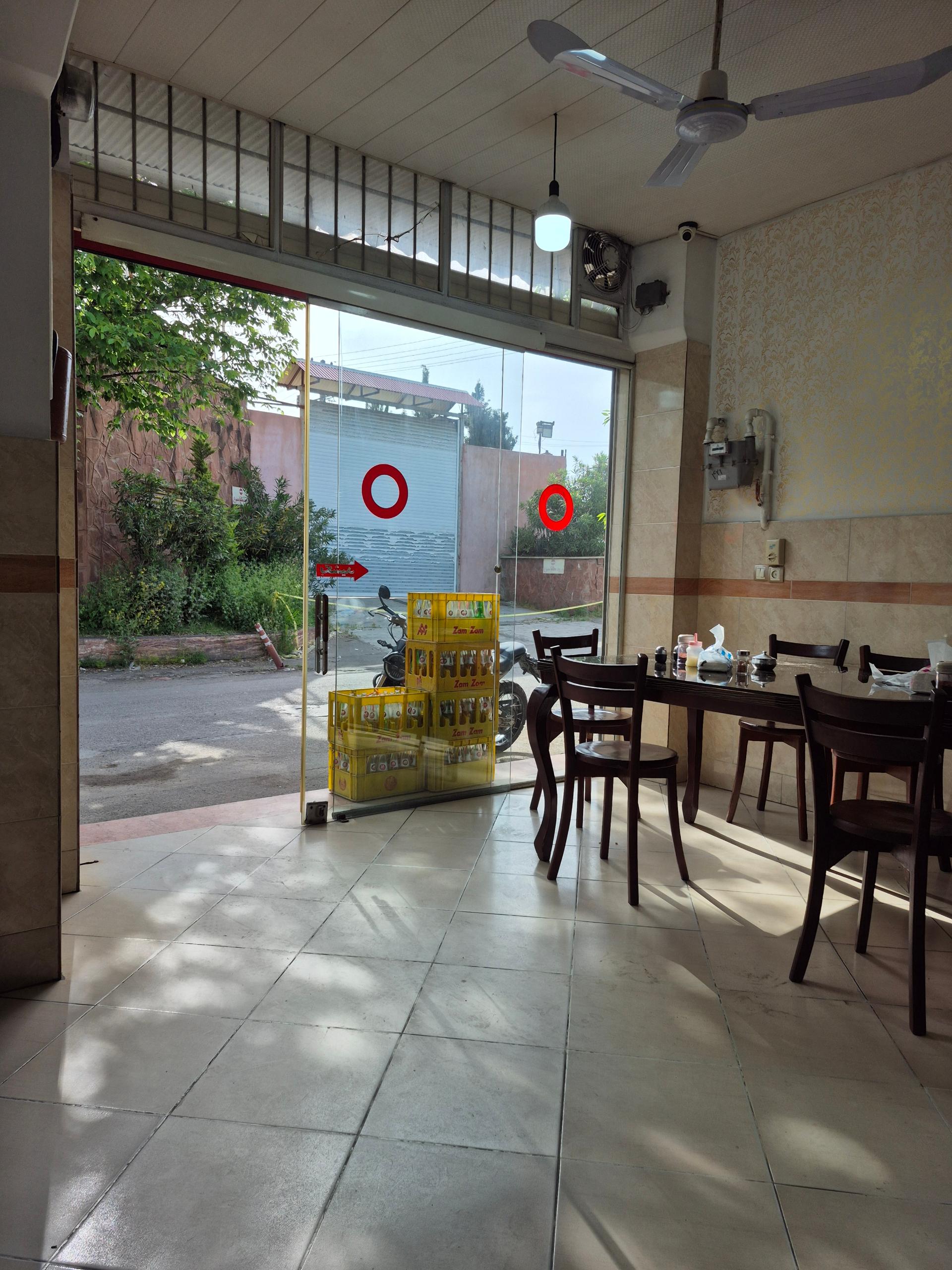 عکس کافه رستوران جمال تیزهوش