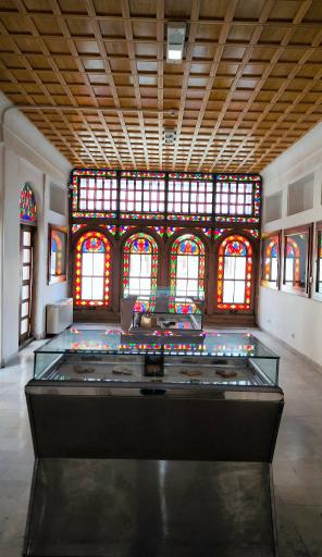 عکس عمارت آصف وزیری