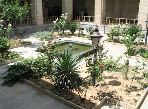 عکس عمارت آصف وزیری