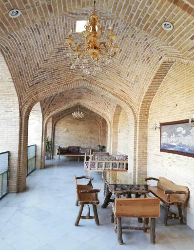 عکس عمارت آصف وزیری