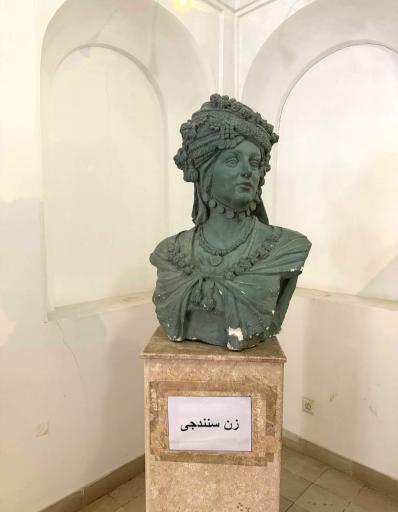 عکس عمارت آصف وزیری