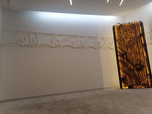 عکس نمازخانه مهر ماه