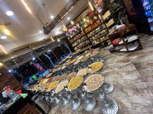 عکس نان و شیرینی قصر پاپلی (شعبه ۵)