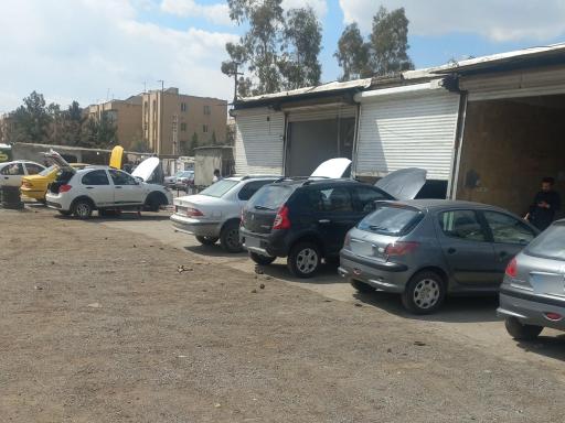 عکس تعمیرگاه برتر عرشیا