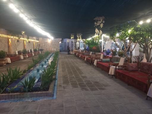 تالار پذیرایی باغ وصال