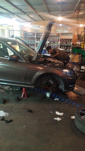 عکس تعمیرگاه تخصصی مدرن گیربکس