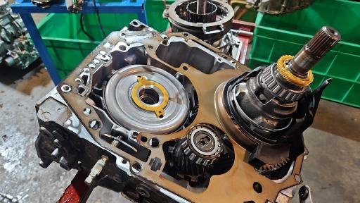 عکس تعمیرگاه تخصصی مدرن گیربکس