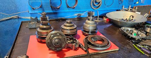 عکس تعمیرگاه تخصصی مدرن گیربکس