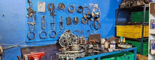 عکس تعمیرگاه تخصصی مدرن گیربکس