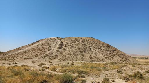 عکس تپه نادری