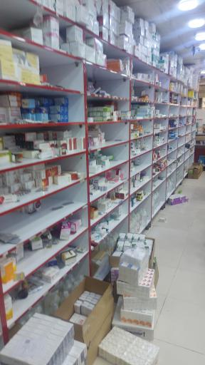 عکس داروخانه لیاقت