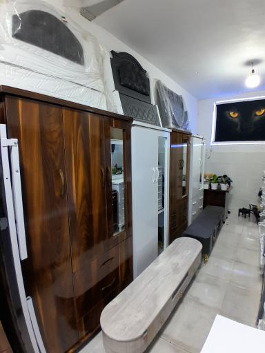 عکس فروشگاه حسام