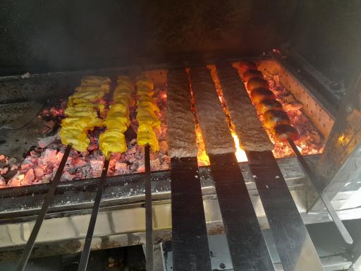 عکس کبابی بناب