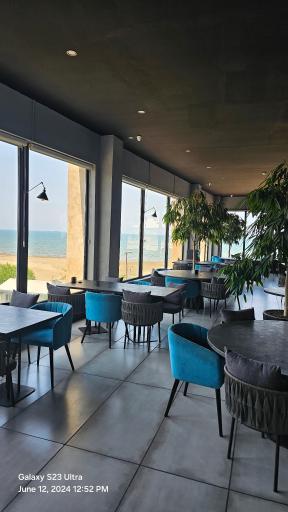 عکس فود لانژ ۳۶۵