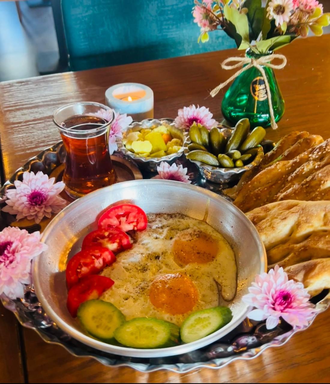 عکس كافه و رستوران ايرانی رايس هوم