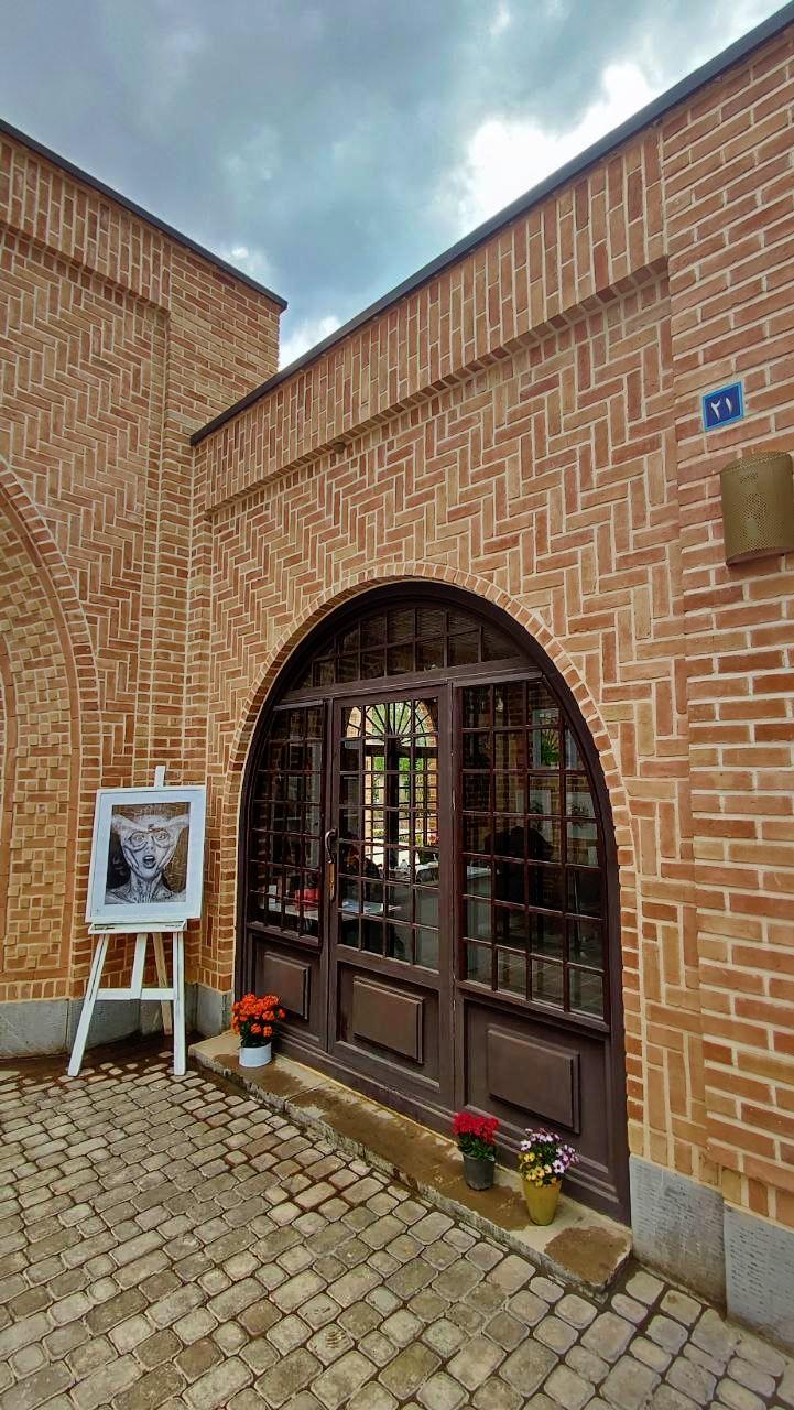 عکس گالری نقاشی سمیرا عباسی