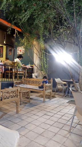 کافه قمی ها