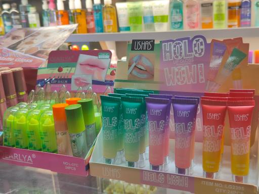 عکس لوازم آرایشی ماکیاژ