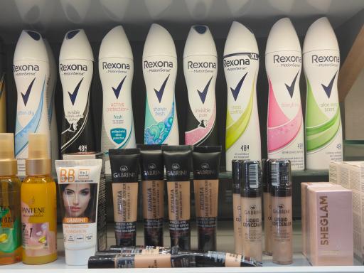 لوازم آرایشی ماکیاژ