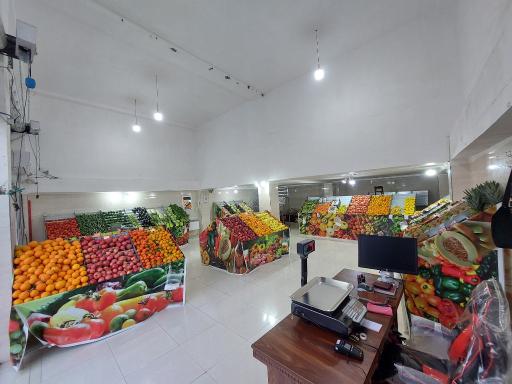 عکس هایپر میوه عمرانی 