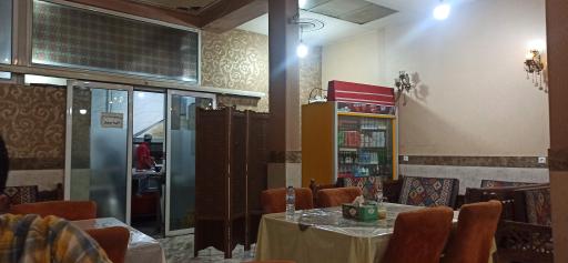 عکس رستوران شاندیز