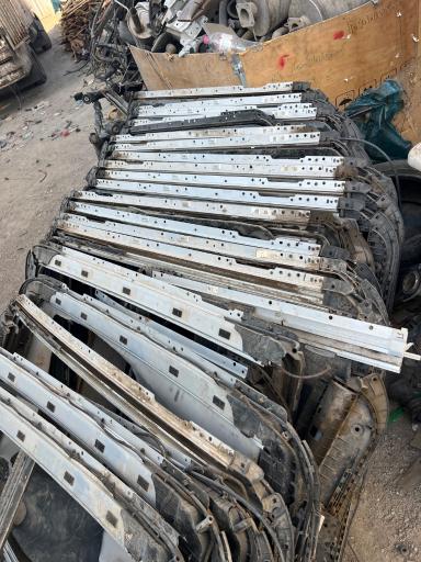 عکس تعمیر تخصصی سانروف و پانوراما حمید دلقندی