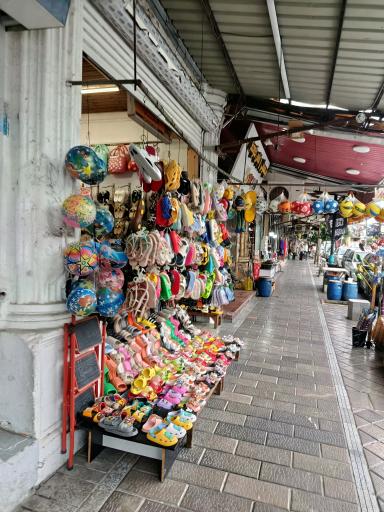عکس بازار روز سنتی امام