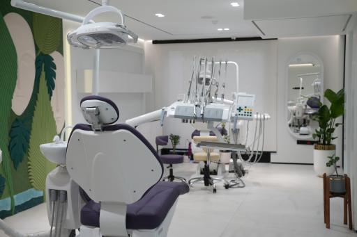 عکس دندانپزشکی دکتر منا معلایی