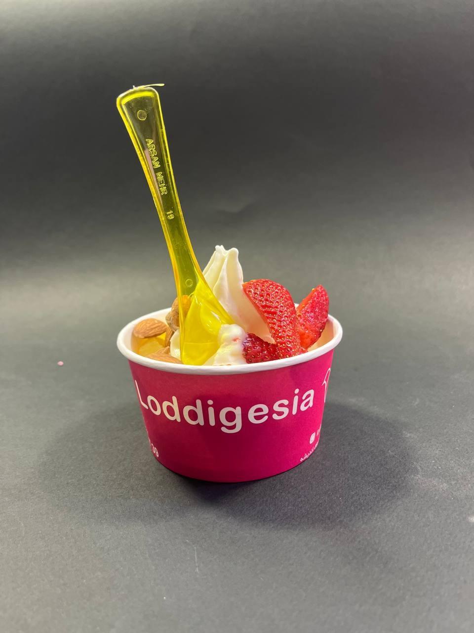 عکس لادیگیزیا باشگاه انقلاب