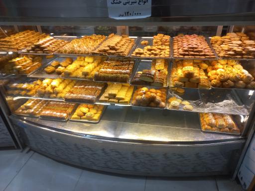 عکس آبمیوه و شیرینی سرا 