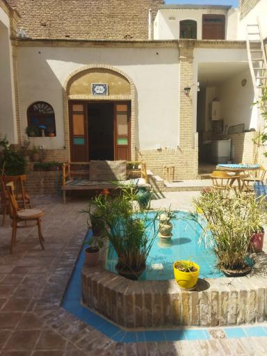 عکس عمارت سنتی گلابگیر